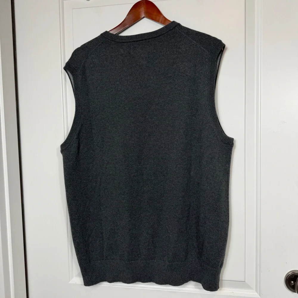 Duluth Trading Co Mens Charcoal Gray Cotton V-Neck Sweater Vest 28709 Large